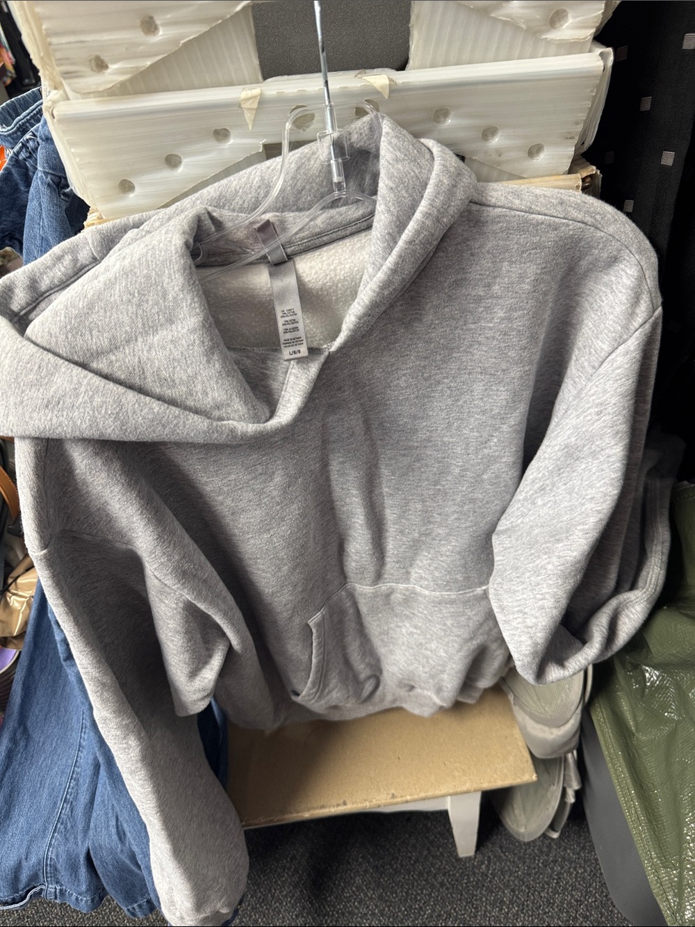Skims hoodie L // 100329
